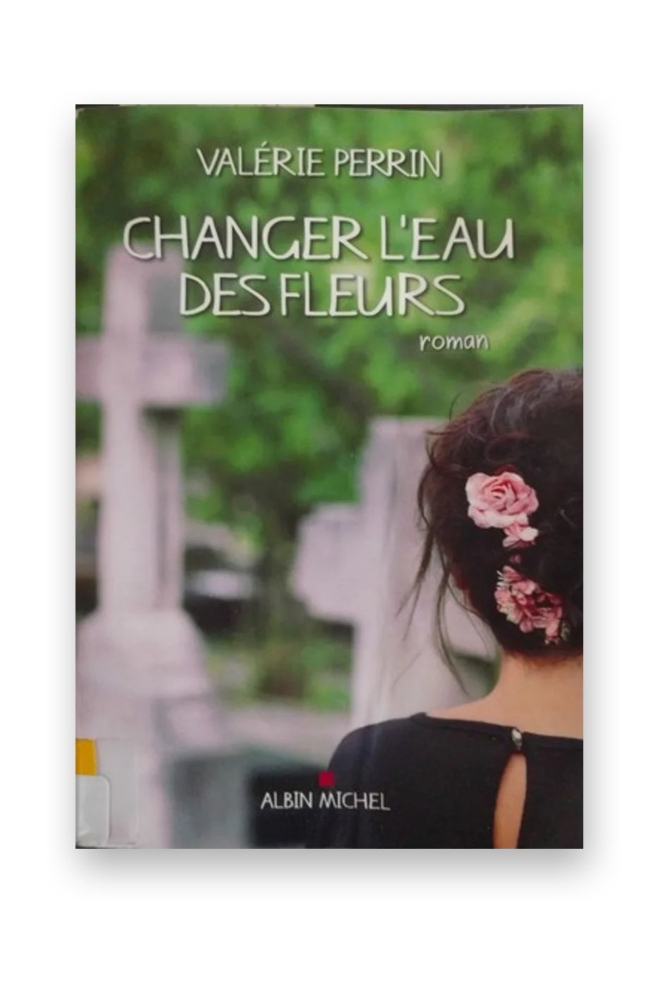 Changer l'eau des fleurs